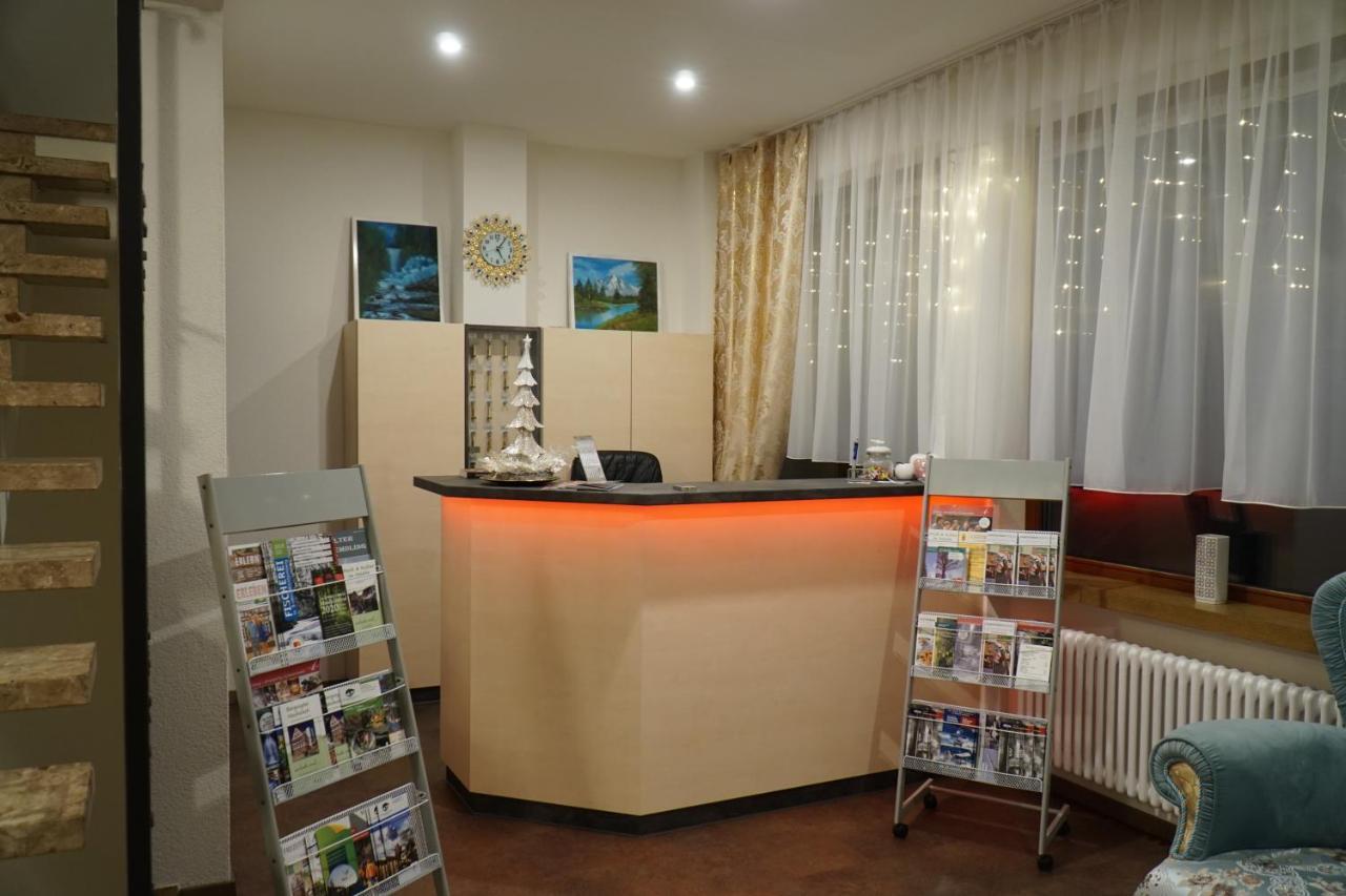 Hotel Eleon 巴特·特纳克·扎维尔斯特 外观 照片