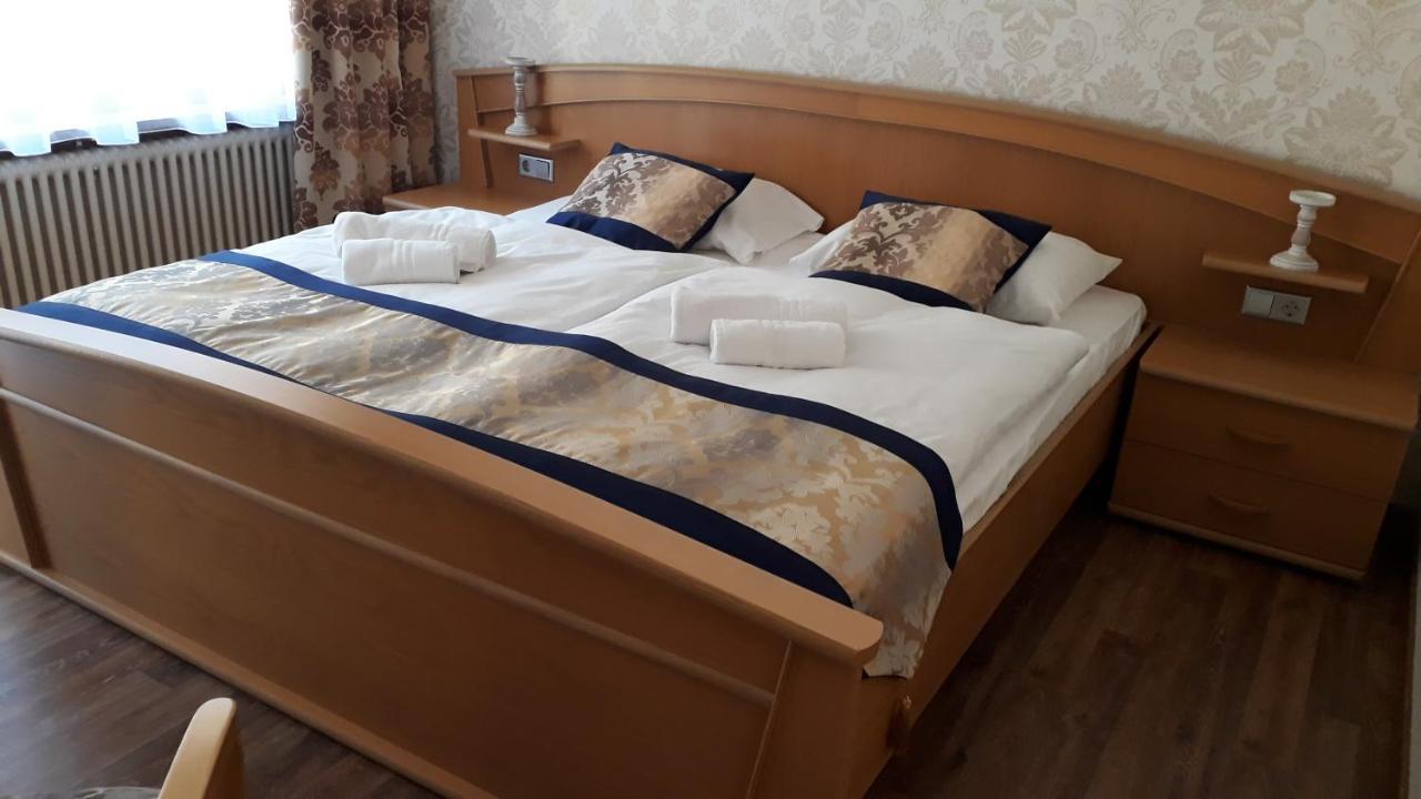 Hotel Eleon 巴特·特纳克·扎维尔斯特 外观 照片