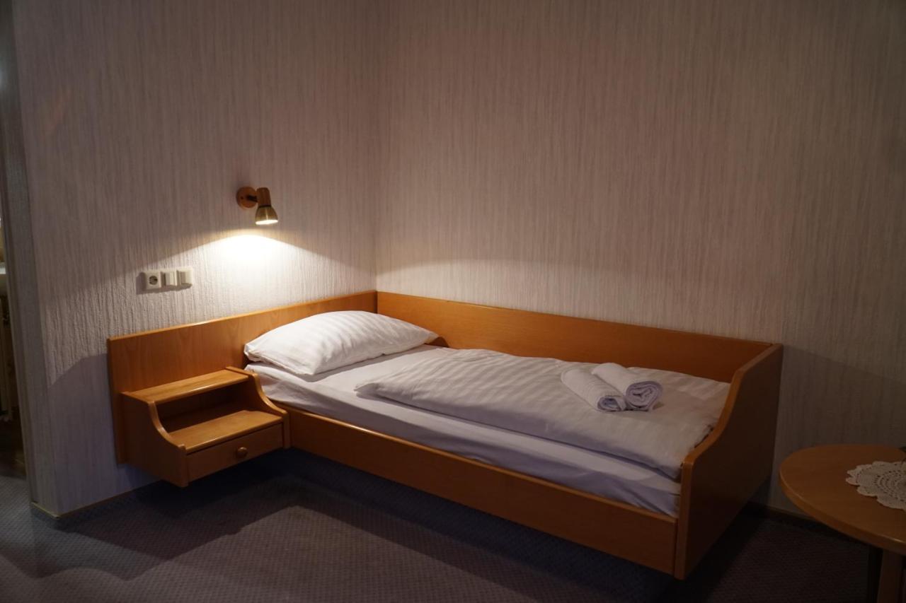 Hotel Eleon 巴特·特纳克·扎维尔斯特 外观 照片